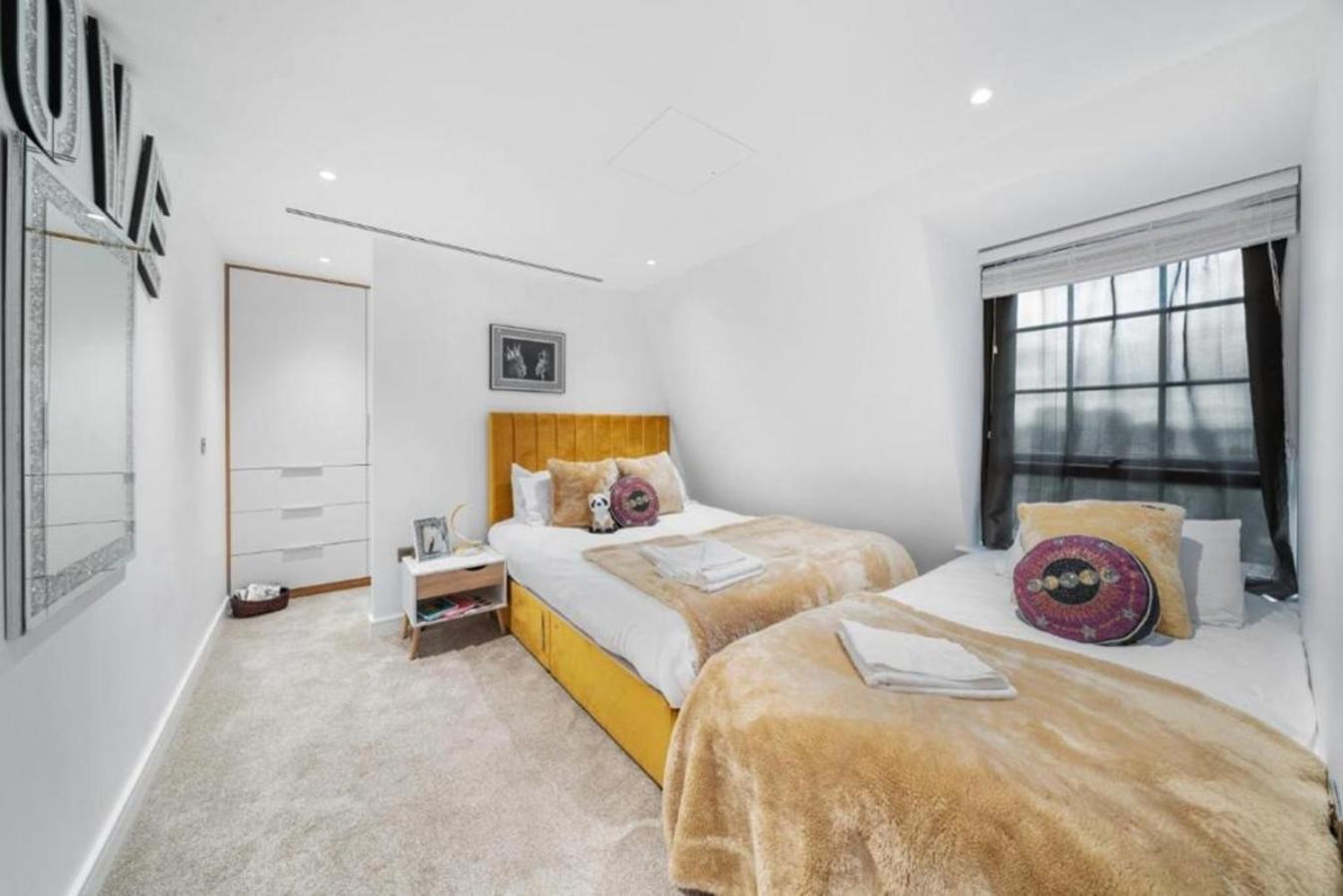 Marble Arch Penthouses With Skyline Views 런던 외부 사진