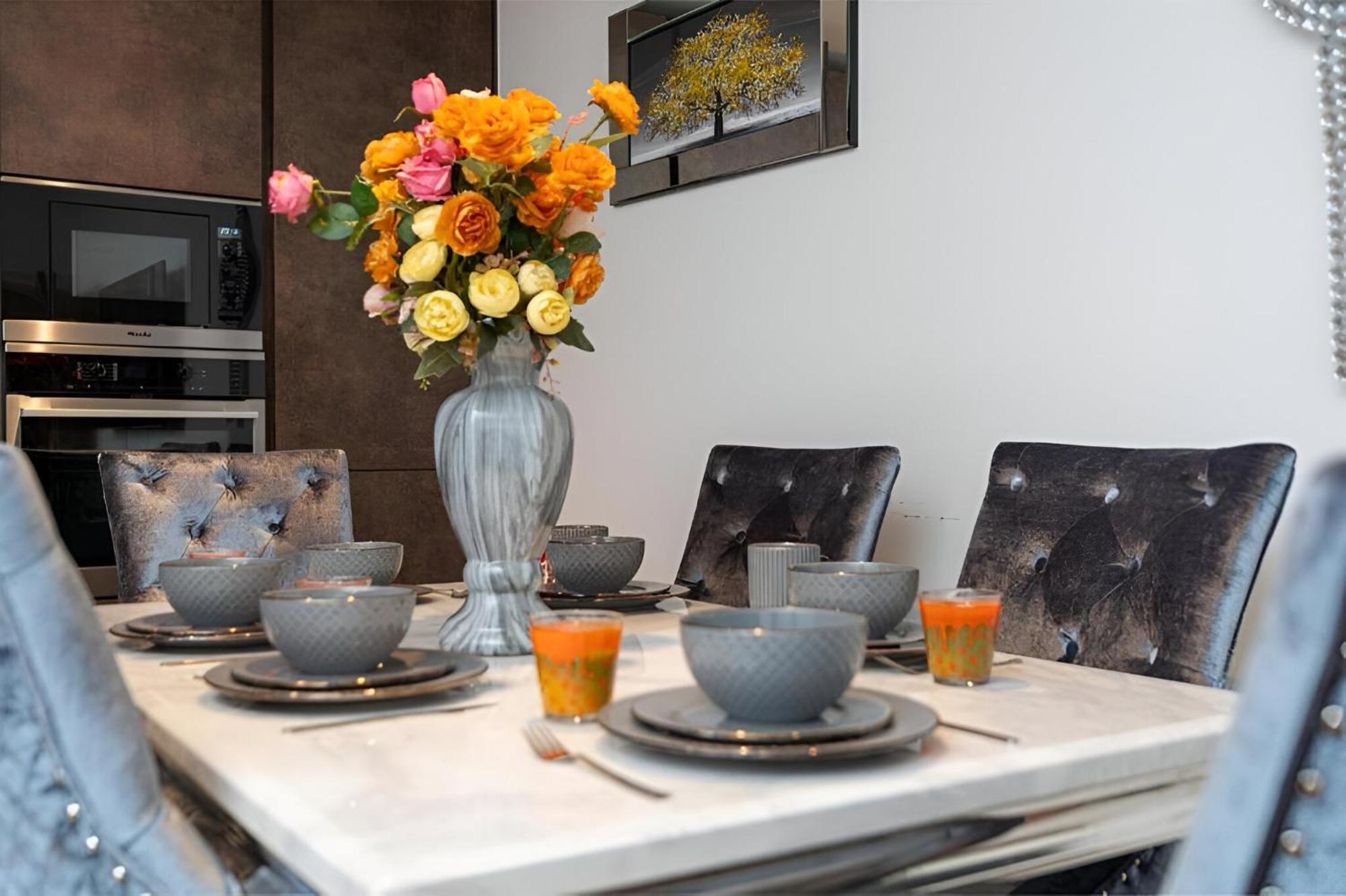 Marble Arch Penthouses With Skyline Views 런던 외부 사진