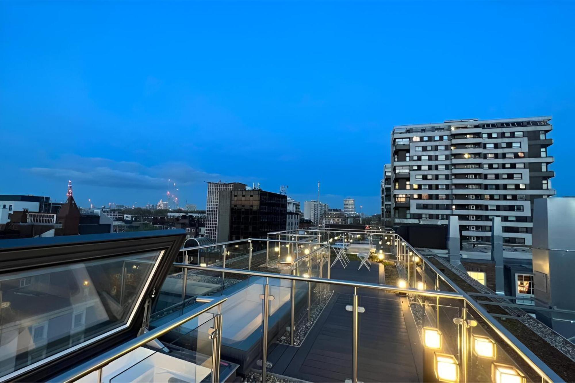 Marble Arch Penthouses With Skyline Views 런던 외부 사진